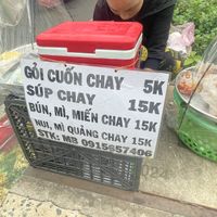 Cheap   at Roadside street food stall in Ho Chi Minh City