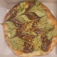 esfiha de pistache con creme de avelã vegano at Pizzaria da Rita in Sorocaba