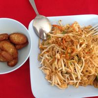 I'm not the only one who went with one safe dish (pad Thai) and one riskier one ("sausage survive") at Jay 99 - Youta in Chiang Rai