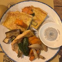 Torta di ceci, verdure al forno (buonissime) e maionese al sesamo.  at QuasiQuasi in Arezzo