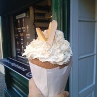 Mele, cannella, panna at Cafe u Kajetána in Prague