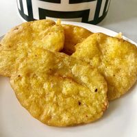 Potato fritters at Burma Road in Dubai