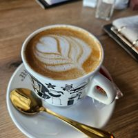 Cappuccino with oat milk at Coffee Brew Düsseldorf CAFÉ & BAR in Dusseldorf