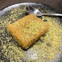 Gâteau de semoule  at Le QG961 in Boulogne-billancourt