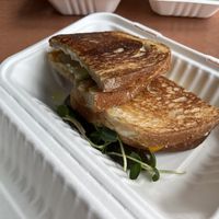 Apples adore sandwichhes  at C'est cheez in London