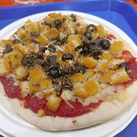 Pizza vegana, opción con notchicken Crispy at Dharma in Puerto Montt