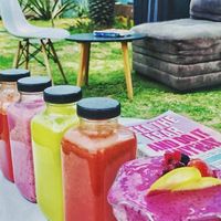 Jugos Verdes y Frutos Rojos - Smoothies de Açai y Taro at CochiBomba in San Andres Cholula