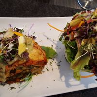 Gemüselasagne mit Salat at Petersilchen in Xanten