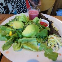 raw veggie nori rolls at Bio Solo Organico in Buenos Aires