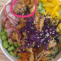 Cross contamination in vegan poke bowl  at Pokawa in Marseille