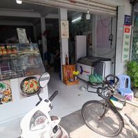 Looking in at Thiện Đạo in Ho Chi Minh City