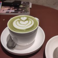 Oat dirty decaf matcha at Suuapinga Café - Specialty Coffee in Munich