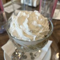 Gelato vegan con panna   at Pasticceria Paolo Riva in Treviglio