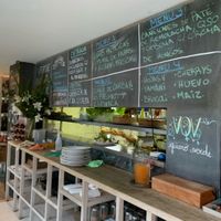 Daily manus written on the blackboard  at Verde Que Te Quiero Verde - Palace Garden in Rosario