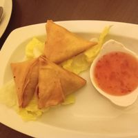 Samosas at Pizzeria Casa Piccola in Vienna