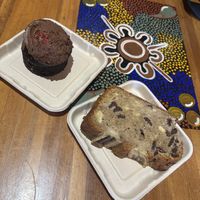 Mud cake and banana breadd  at Ininti Cafe & Souvenirs in Uluru