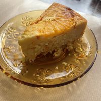 Tarta de naranja 🍊   at La Madriguera in Bilbao