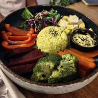 Poke bowl with tofu at Seasalt and Sage in Koh Phangan