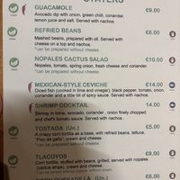 Veggie starters, vegan options clearly labeled  at Mi Méjico in Granada