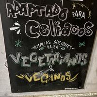 Outside it also says they accommodate vegans and vegetarians   at Mi Méjico in Granada