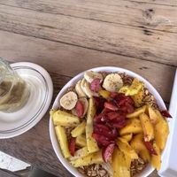 Vegan Smoothie bowl  at IJKA Minca Cafe Pizzeria in Minca