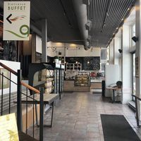 Food counter at Resto Vego in Montreal