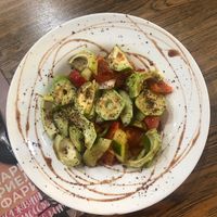 avocado sallad - 150 rub at Falafel King in St Petersburg