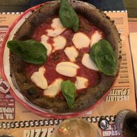 Pizza basilic mozzarella   at Fra Diavolo - Piazza Carlo Emanuele II in Turin