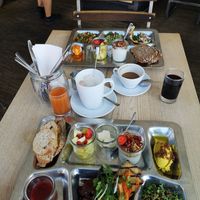 Vegan breakfast at Oben in Vienna