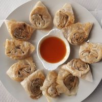 Hui tin mushtoom and tofu dumplings at Toutofu in Paris