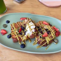 Pan francés con spread de pistache at Huruma in Naucalpan De Juarez