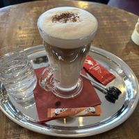 Vanilla Latte Oat Milk 6,50€ (Hafer Aufpreis?)
  at DAS HOUSE Café & Bar in Vienna