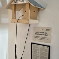 Charging station for the smartphone at UNTERWEGS - DAV Kletterzentrum Bremen in Bremen