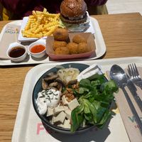 Bowl French Kiss, Spartacus Menue and filled Wheat Balls at VeggyGO   in Neu-ulm