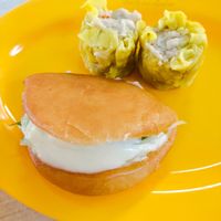 Love the bun at Kwan Tzi Zhai Vegetarian Cuisine 觀自齋 - Geylang in Central Singapore