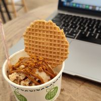 Veganes Nuss-Nougat Eis at Eiscafé Krönchenkugel in Siegen
