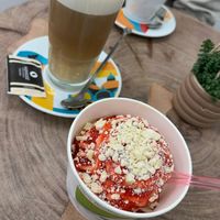 Veganes Spaghetti-Eis mit Latte Macchiato (Oatly) at Eiscafé Krönchenkugel in Siegen