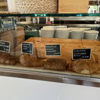 Cornetto vegano vuoto, cornetto vegano al farro con more e saccottino vegano al cioccolato  at MokaMilk  in Rome