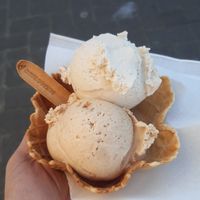 Vegan banana and biscoff at Memorijs in Leuven