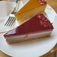Vegan Mango and Raspberry cake  at Madal Coffee Co. - Kávezo in Budapest