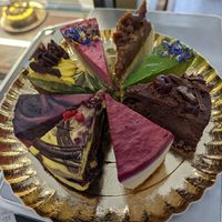 Raw vegan cakes at Delicious Raw by Gabriela Oltean in Brasov