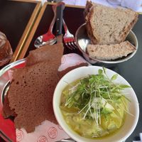 Broccoli guacamole appetizer  at Daimant Saint-Honoré in Paris