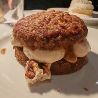 CLARA LUCIANI x DAIMANT : LE SUCCÈS CLARA

Walnut moelleux with roasted nuts, WALNUT mousseline cream, AND molten CENTER.

Profits entirely donated to the Maison des Femmes Ma at Daimant Saint-Honoré in Paris