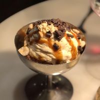 Dessert d’inspiration “Snickers” 😋   at Daimant Saint-Honoré in Paris