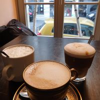 Cappuccino mit Hafermilch at tanteleuk in Dresden