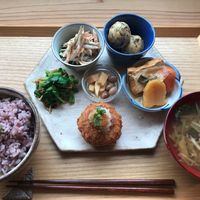 Lunch plate (changes weekly) at Yamanoiki Amenokoe in Chino