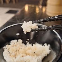 Un delicioso arroz para acompañar el ramen 🍚 at Vegan Ramen Mei - Polanco in Mexico City