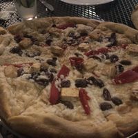 Vegan red pepper olive teriyaki tofu pizza  at Mellow Mushroom in Chattanooga