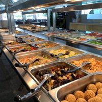 Veggie mix, noodles, mushrooms  at Wok Asia in Marinha Grande