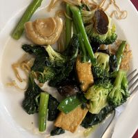On the menu in the vegetarian section- veggies with mushrooms, broccoli and tofu  at Chifa Hou Wha in Lima